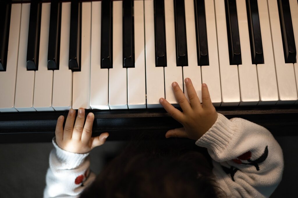 piano, learning, child-7303732.jpg